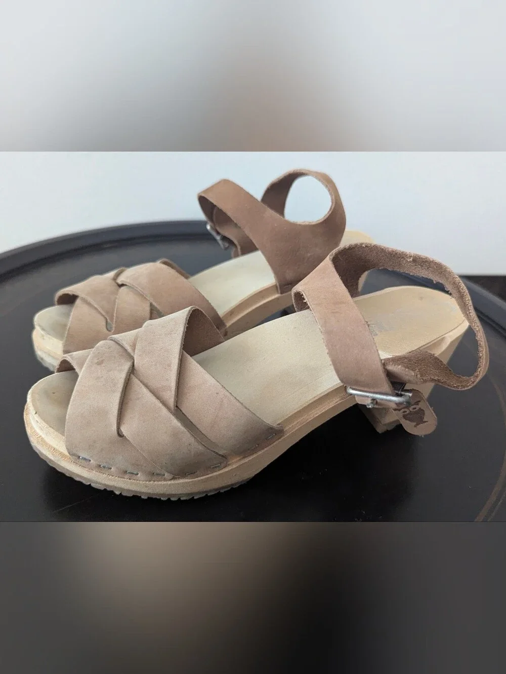 Sandgrens tan suede